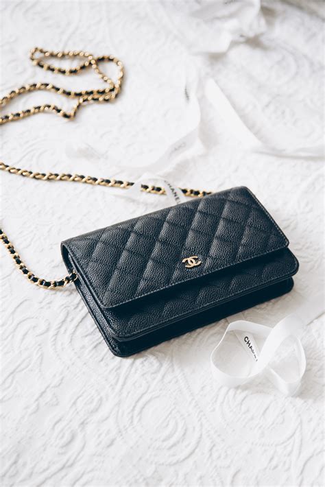 bolsa chanel woc|What Fits: Chanel WOC (Wallet On Chain) Bag .